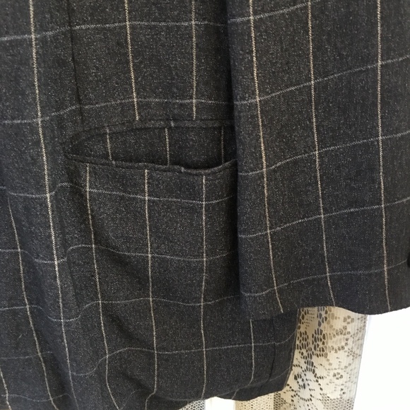 Host Pick: Armani Collezioni Men's Linen Blazer 40R - Picture 4 of 8